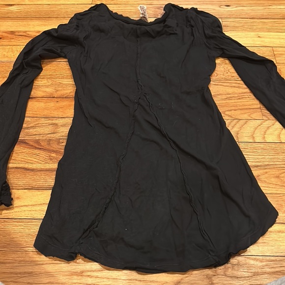 Free People Small Black top - Picture 3 of 3